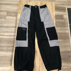 BDG elastic waist band high waisted cargo pants